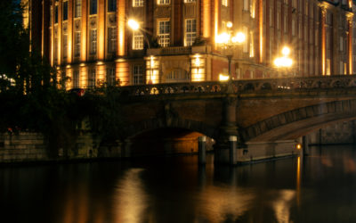 Hamburg Stadthausbrücke bei Nacht